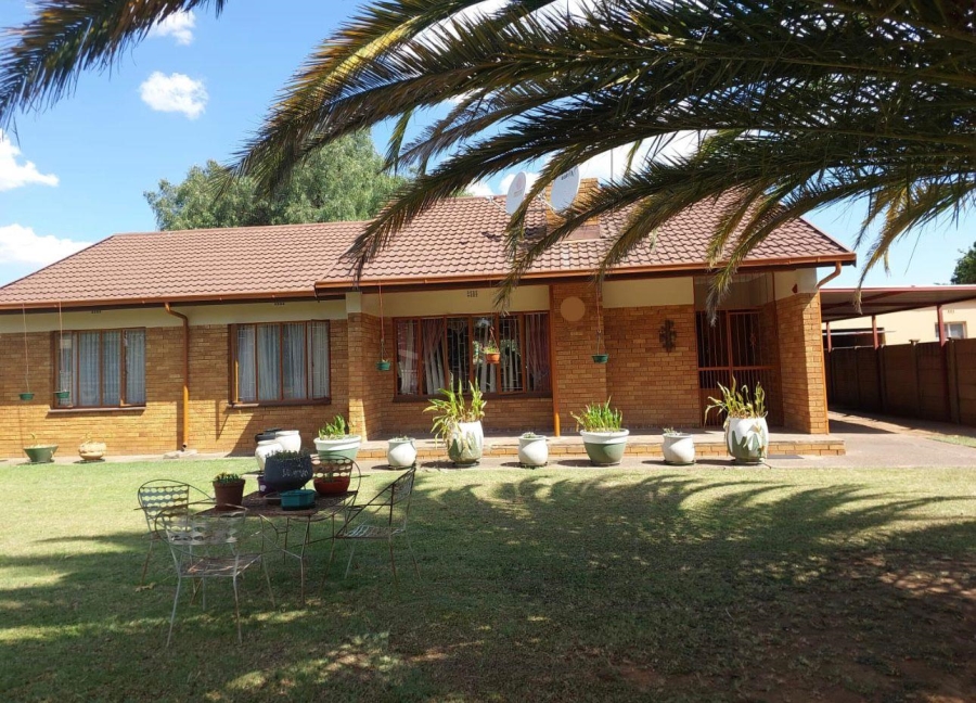 3 Bedroom Property for Sale in Vanderbijlpark SE 6 Gauteng