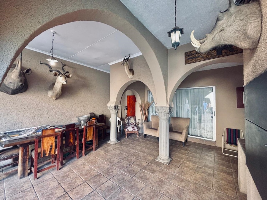 6 Bedroom Property for Sale in Vanderbijlpark SE Gauteng