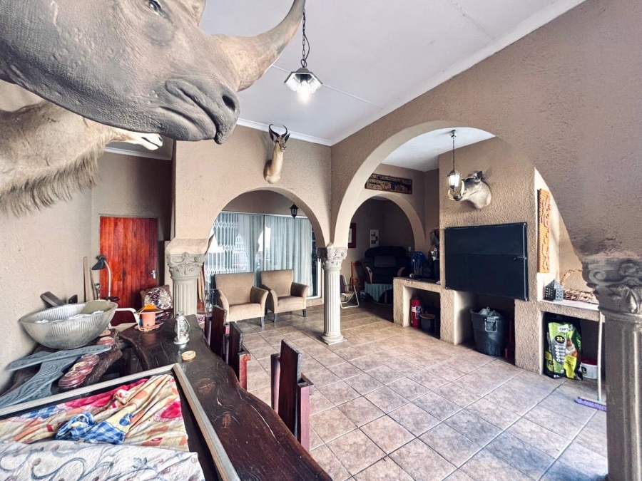 6 Bedroom Property for Sale in Vanderbijlpark SE Gauteng