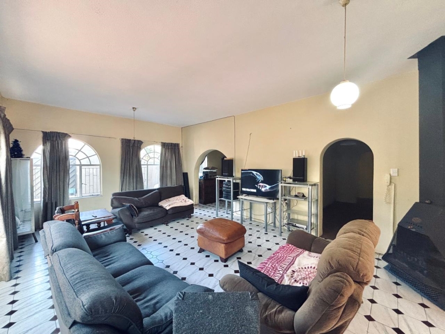 6 Bedroom Property for Sale in Vanderbijlpark SE Gauteng