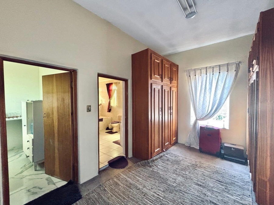 6 Bedroom Property for Sale in Vanderbijlpark SE Gauteng