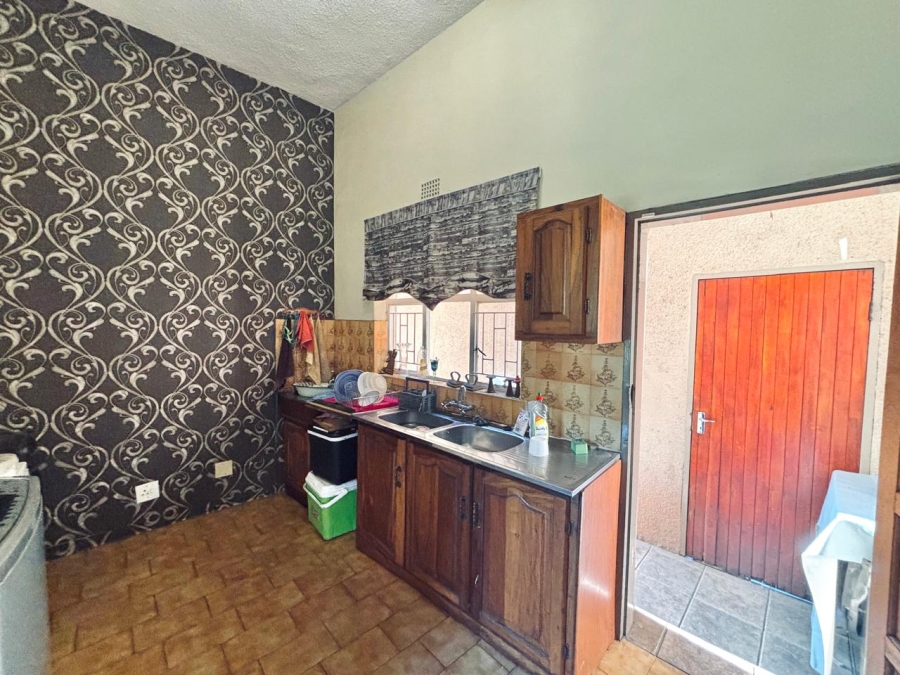 6 Bedroom Property for Sale in Vanderbijlpark SE Gauteng