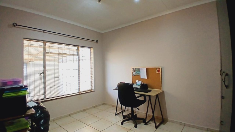 3 Bedroom Property for Sale in Fochville Gauteng