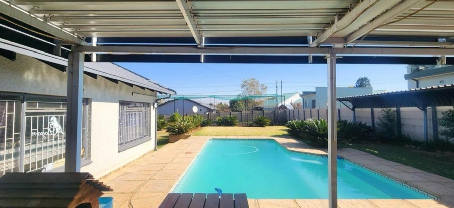 3 Bedroom Property for Sale in Fochville Gauteng