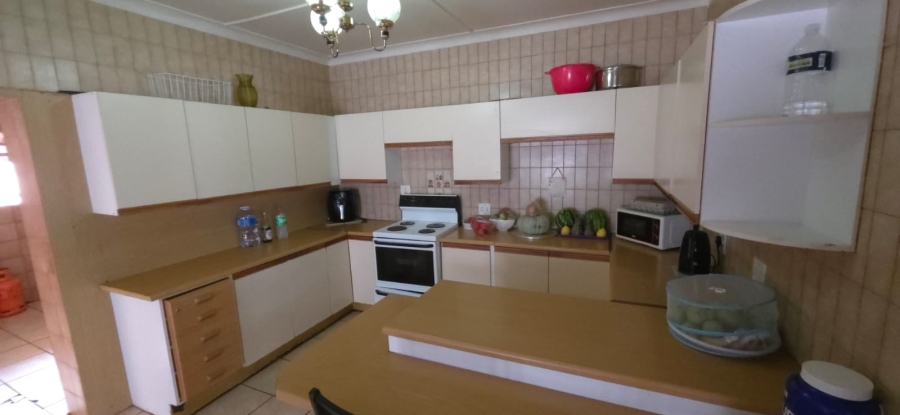 4 Bedroom Property for Sale in Pretoriusrus Gauteng