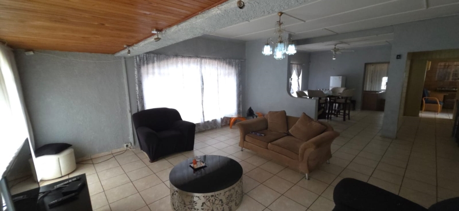 4 Bedroom Property for Sale in Pretoriusrus Gauteng