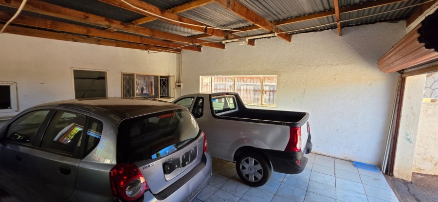4 Bedroom Property for Sale in Pretoriusrus Gauteng