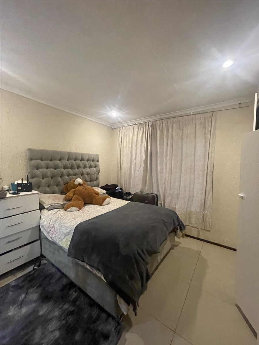 To Let 3 Bedroom Property for Rent in Buccleuch Gauteng