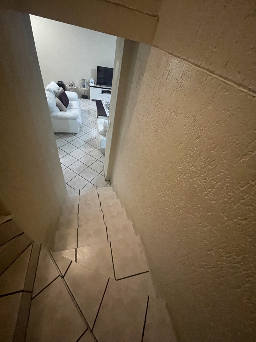 To Let 3 Bedroom Property for Rent in Buccleuch Gauteng