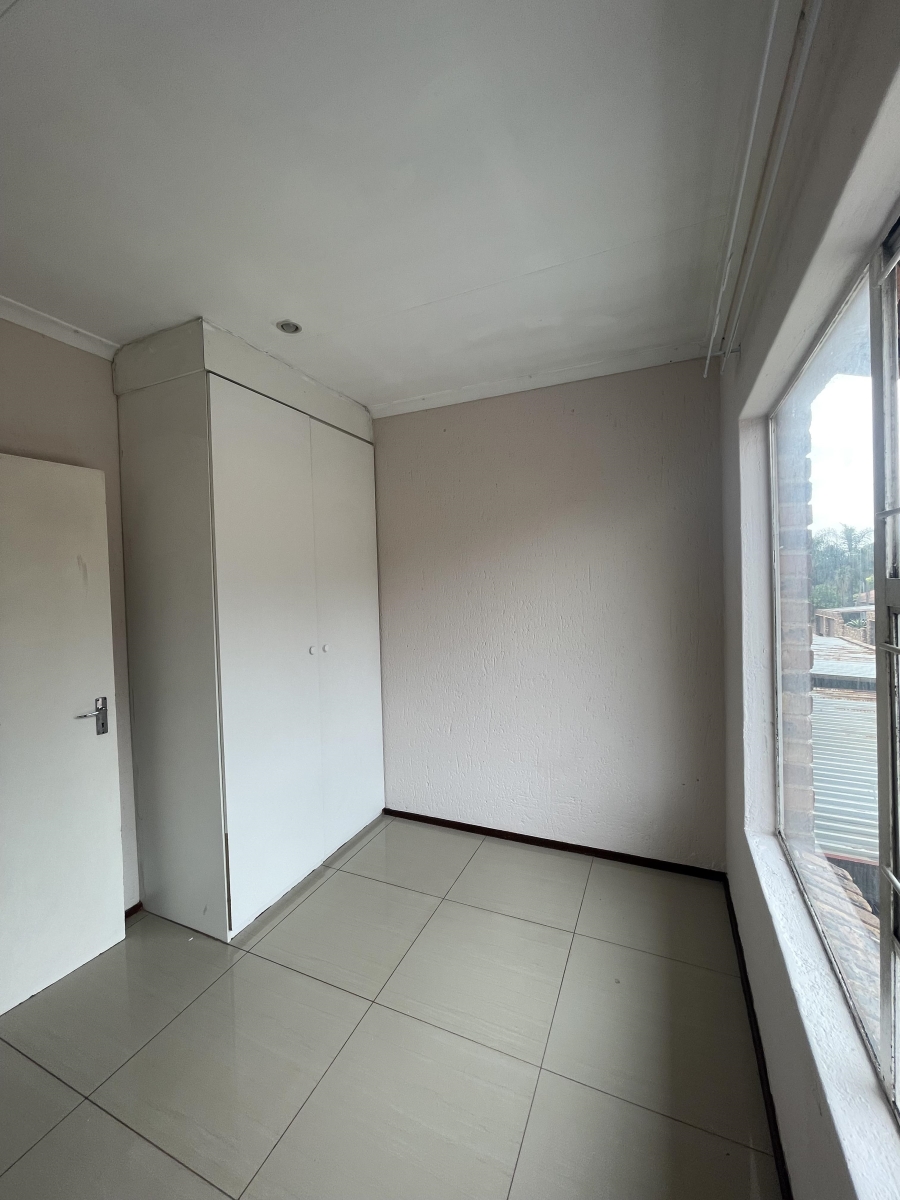 To Let 3 Bedroom Property for Rent in Buccleuch Gauteng