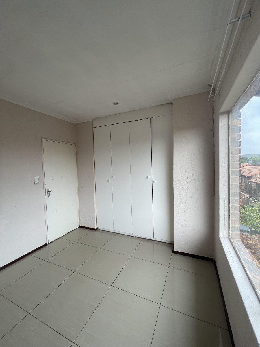 To Let 3 Bedroom Property for Rent in Buccleuch Gauteng