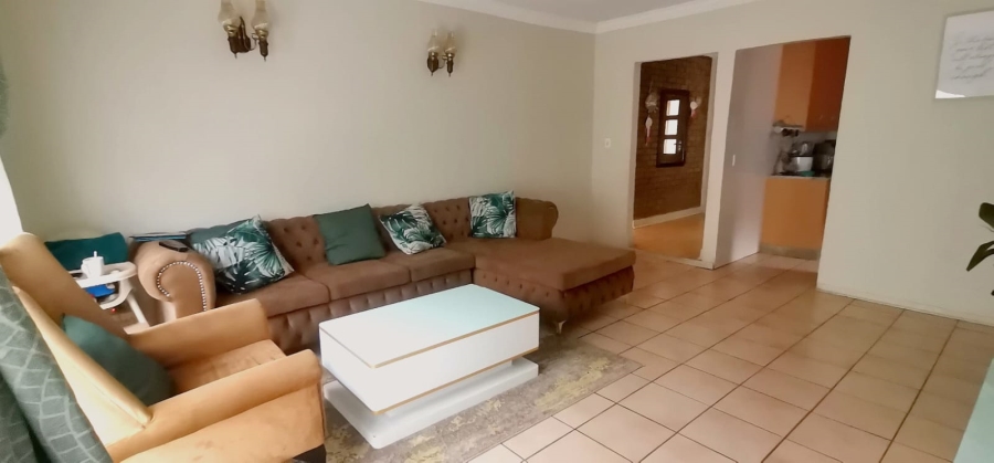 To Let 3 Bedroom Property for Rent in Glen Marais Gauteng