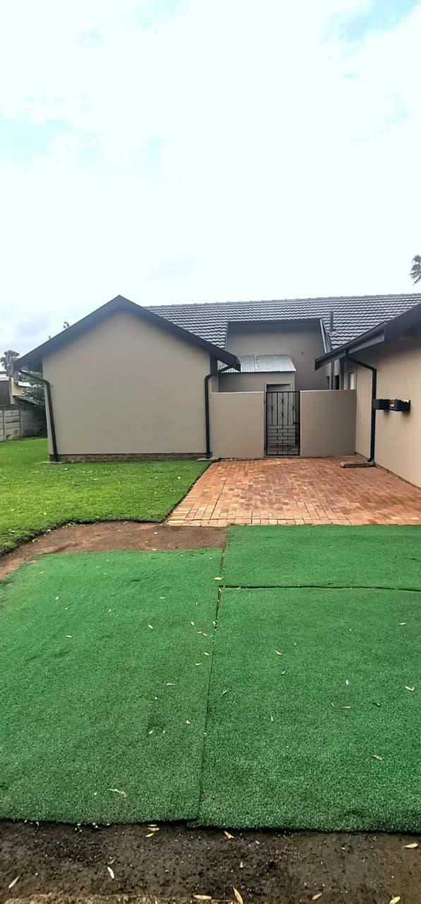 To Let 3 Bedroom Property for Rent in Glen Marais Gauteng