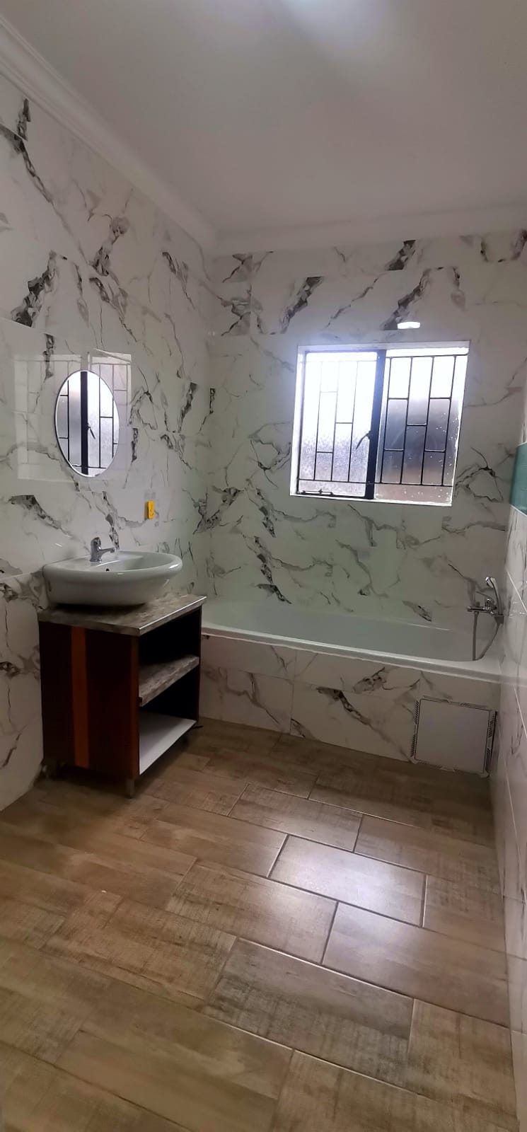 To Let 3 Bedroom Property for Rent in Glen Marais Gauteng