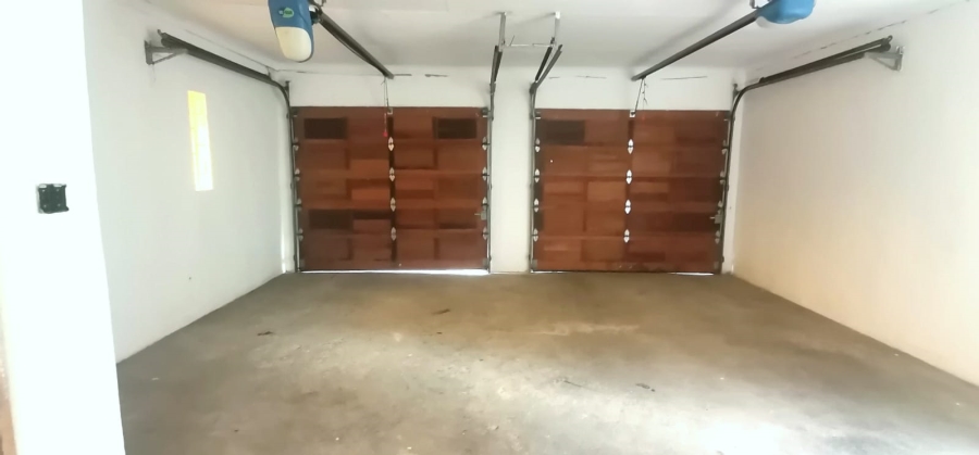 To Let 3 Bedroom Property for Rent in Glen Marais Gauteng