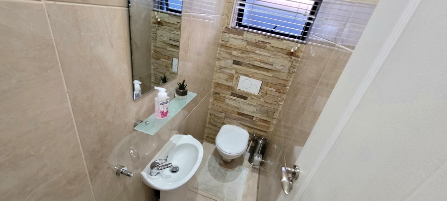 3 Bedroom Property for Sale in Rynfield Gauteng