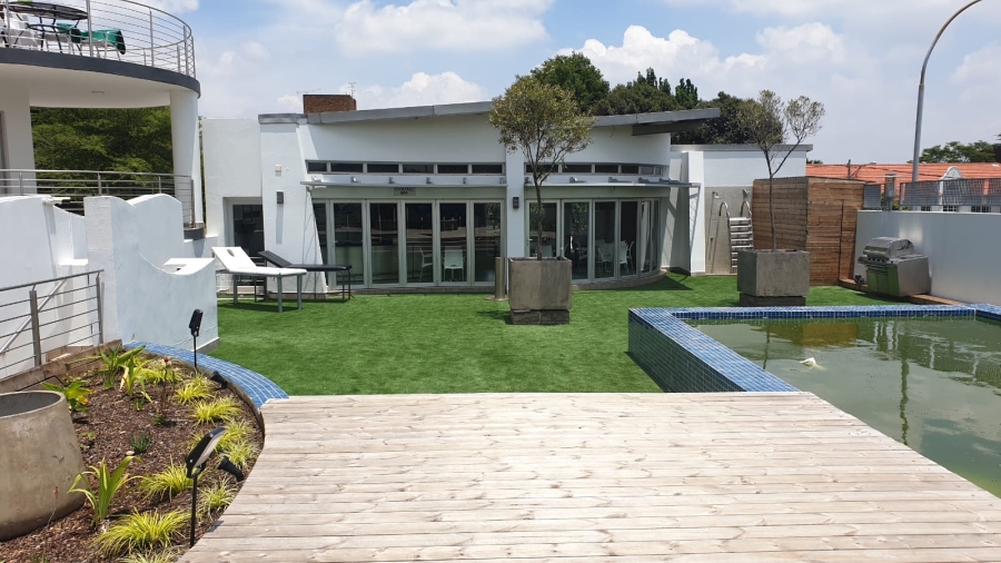 2 Bedroom Property for Sale in Riviera Gauteng