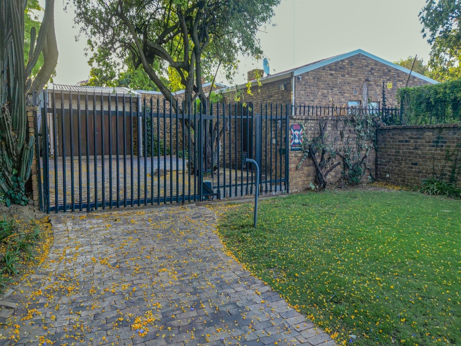 3 Bedroom Property for Sale in Edenburg Gauteng