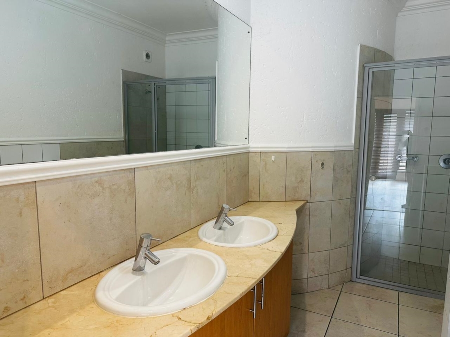 2 Bedroom Property for Sale in Morningside Gauteng