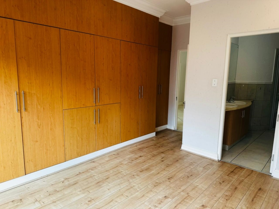 2 Bedroom Property for Sale in Morningside Gauteng