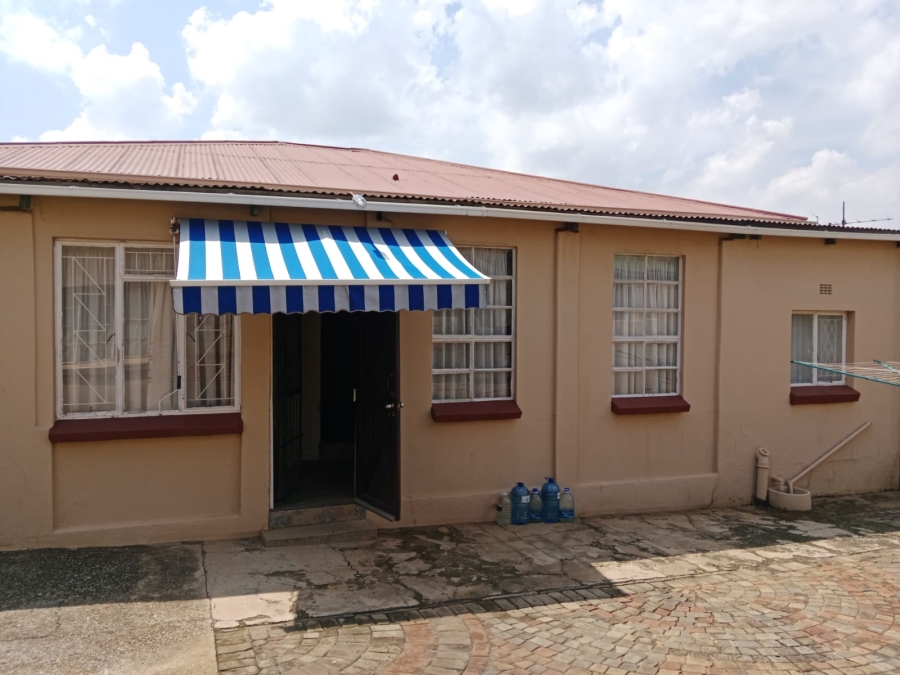 3 Bedroom Property for Sale in Symhurst Gauteng