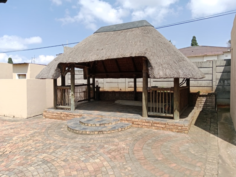 3 Bedroom Property for Sale in Symhurst Gauteng