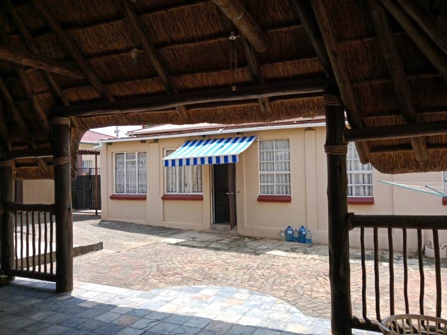 3 Bedroom Property for Sale in Symhurst Gauteng
