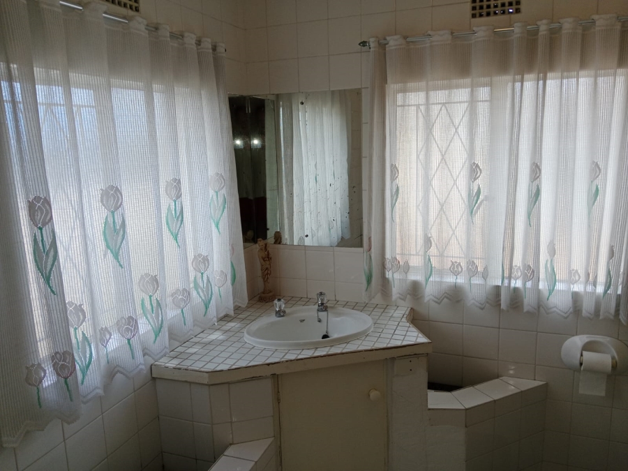 3 Bedroom Property for Sale in Symhurst Gauteng