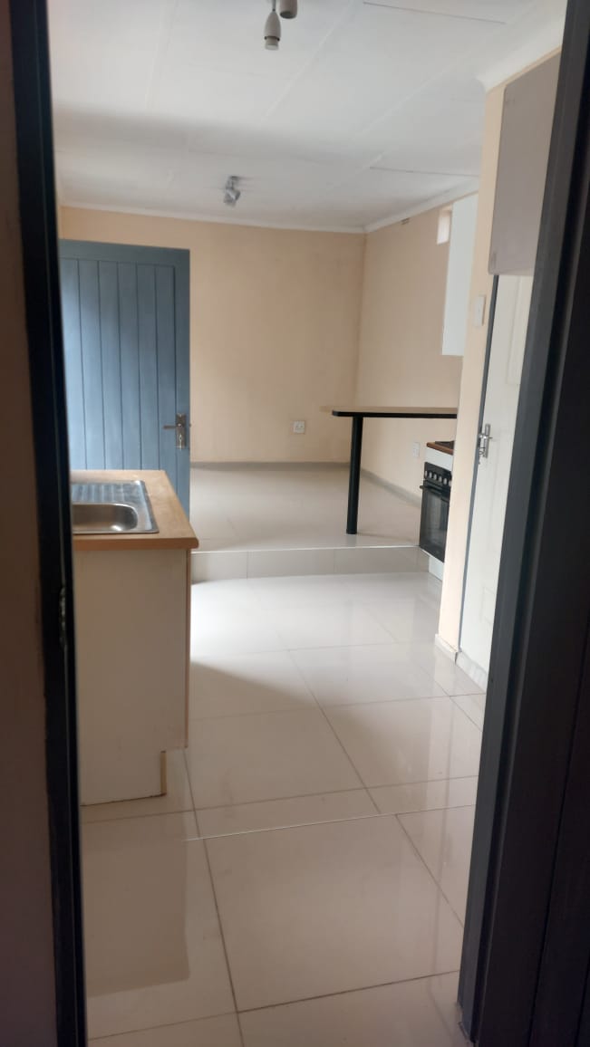 To Let 2 Bedroom Property for Rent in Wychwood Gauteng