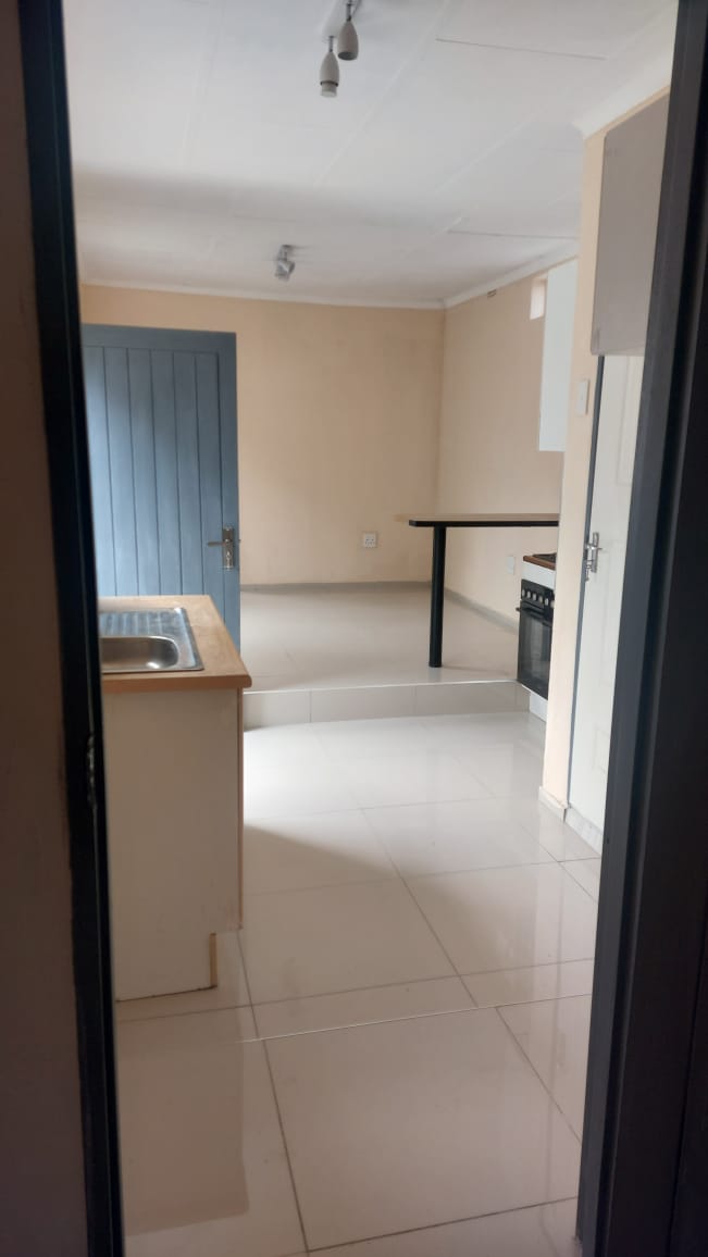 To Let 2 Bedroom Property for Rent in Wychwood Gauteng