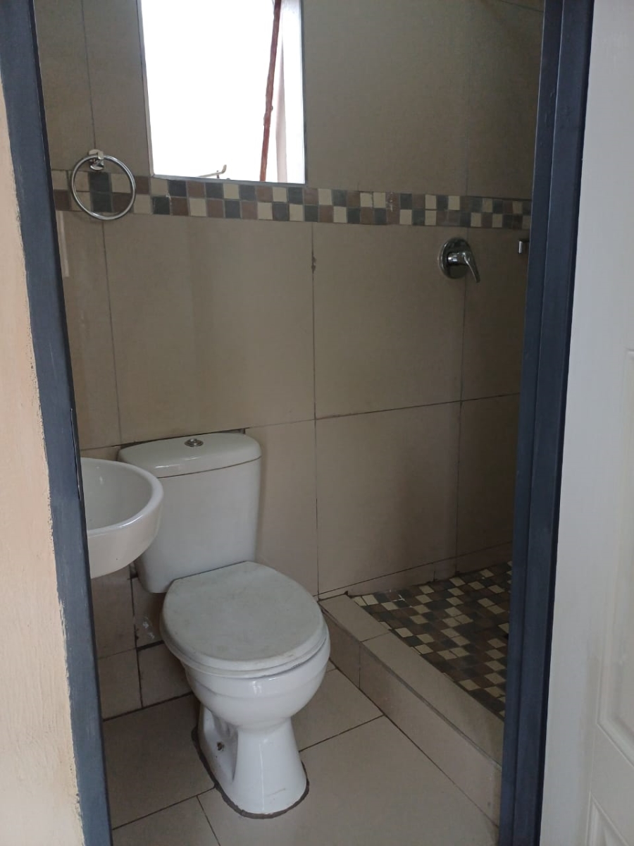 To Let 2 Bedroom Property for Rent in Wychwood Gauteng