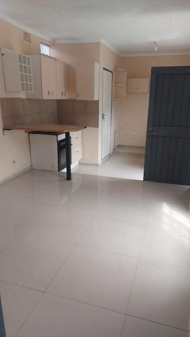 To Let 2 Bedroom Property for Rent in Wychwood Gauteng