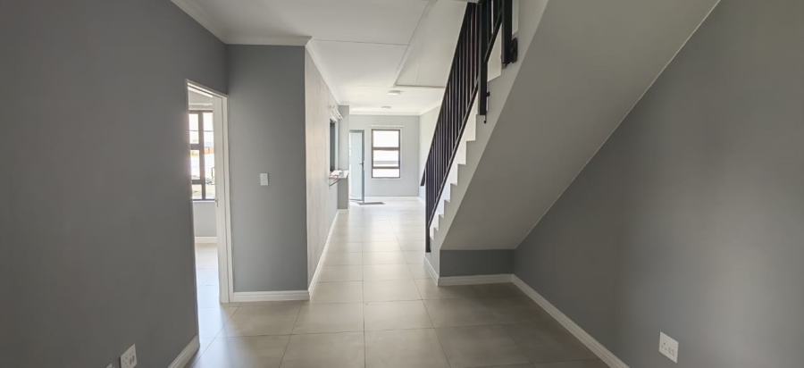 To Let 3 Bedroom Property for Rent in Austinview Gauteng