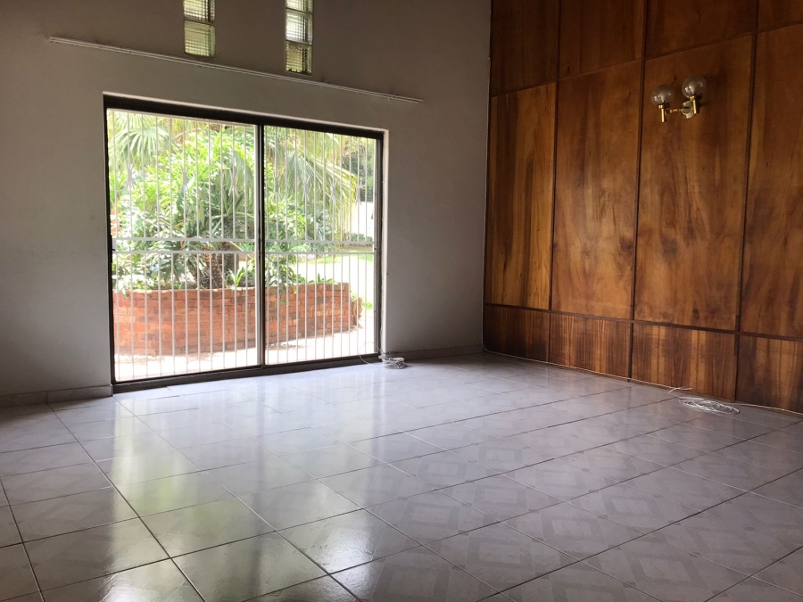 To Let 1 Bedroom Property for Rent in Lombardy East Gauteng