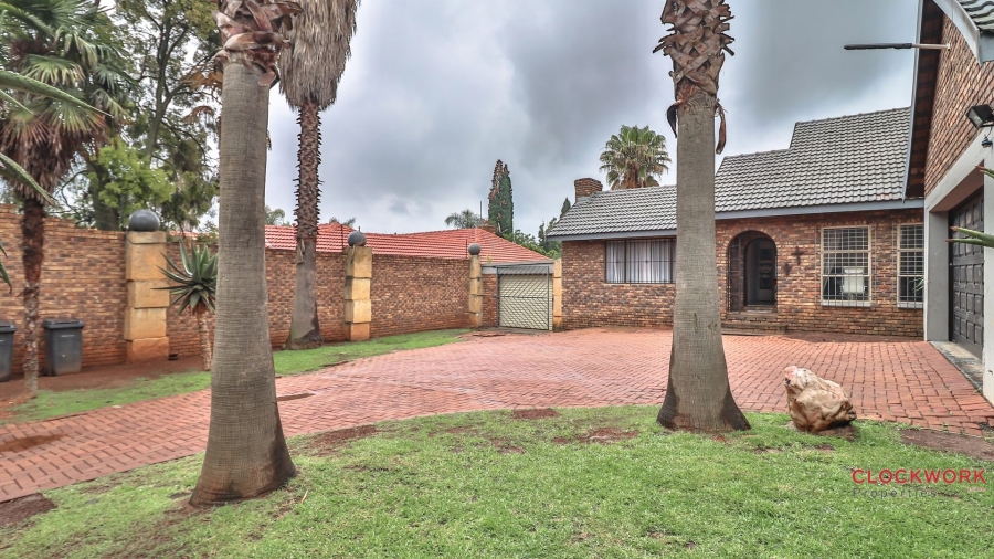 5 Bedroom Property for Sale in Atlasville Gauteng