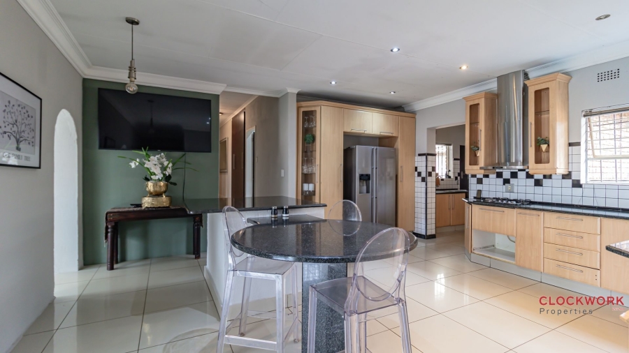 5 Bedroom Property for Sale in Atlasville Gauteng