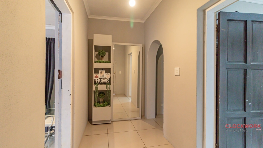 5 Bedroom Property for Sale in Atlasville Gauteng