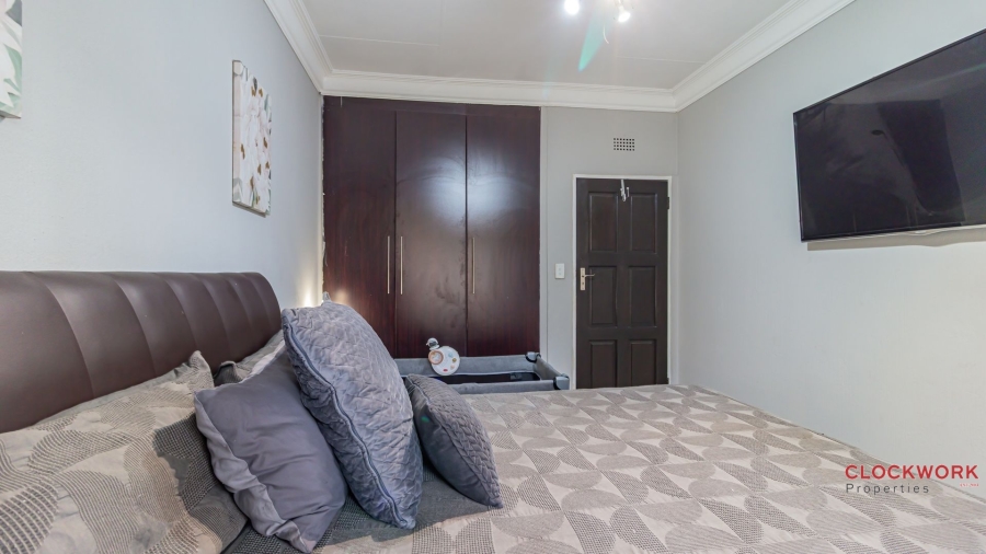 5 Bedroom Property for Sale in Atlasville Gauteng