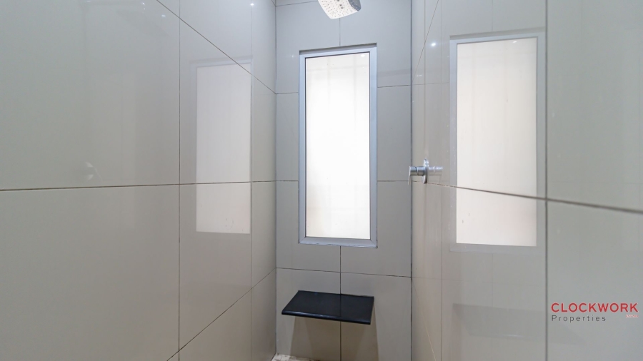 5 Bedroom Property for Sale in Atlasville Gauteng