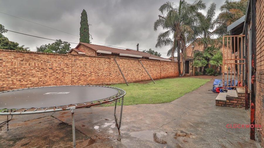 5 Bedroom Property for Sale in Atlasville Gauteng
