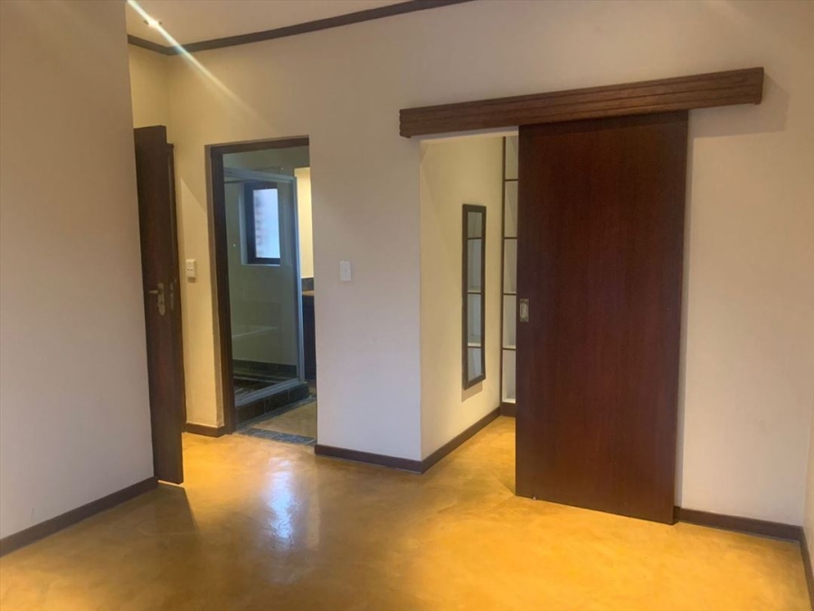 2 Bedroom Property for Sale in Glen Marais Gauteng