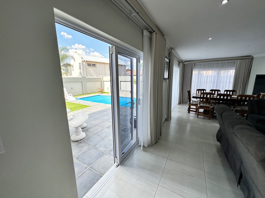 To Let 3 Bedroom Property for Rent in Beyers Park Gauteng