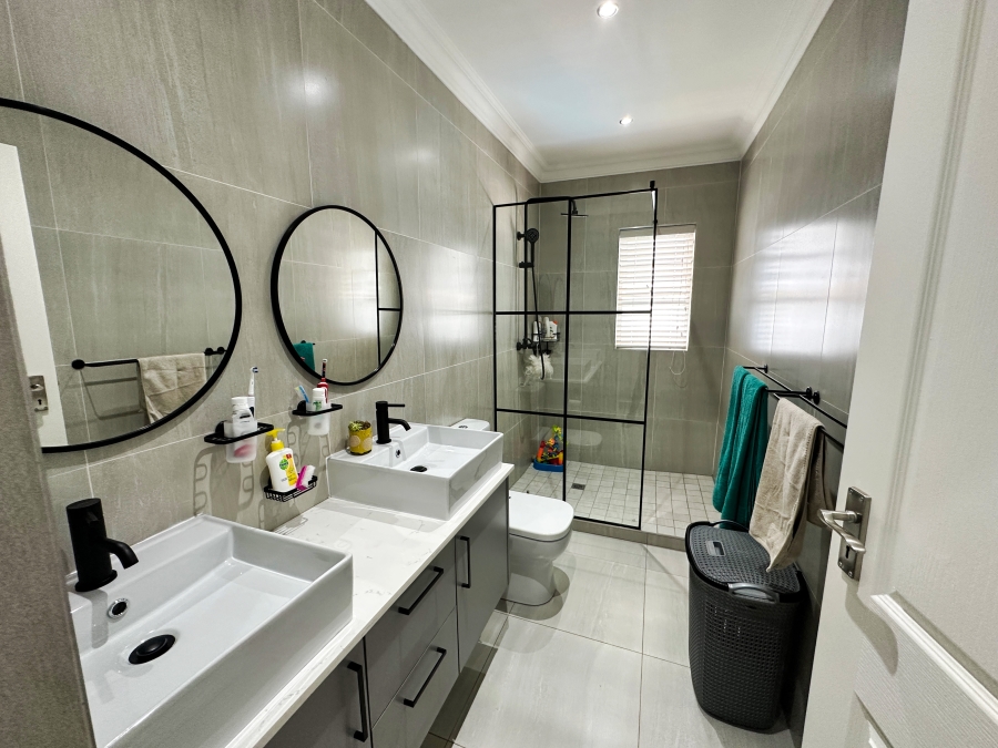 To Let 3 Bedroom Property for Rent in Beyers Park Gauteng