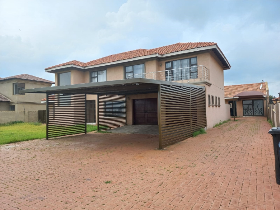 2 Bedroom Property for Sale in Selcourt Gauteng