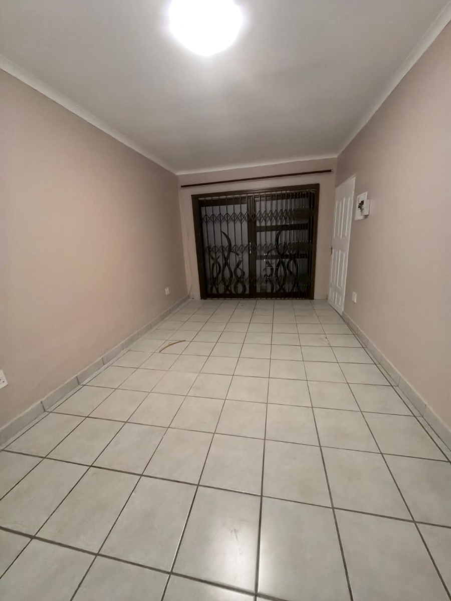 2 Bedroom Property for Sale in Selcourt Gauteng