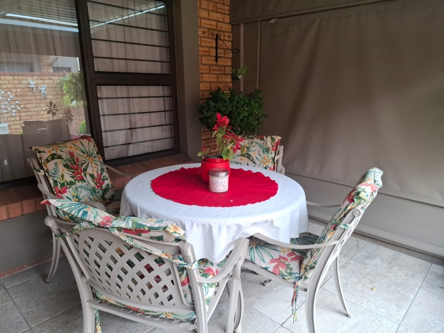 2 Bedroom Property for Sale in Brentwood Park AH Gauteng