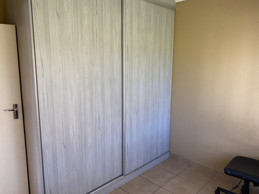 To Let 2 Bedroom Property for Rent in Sharonlea Gauteng
