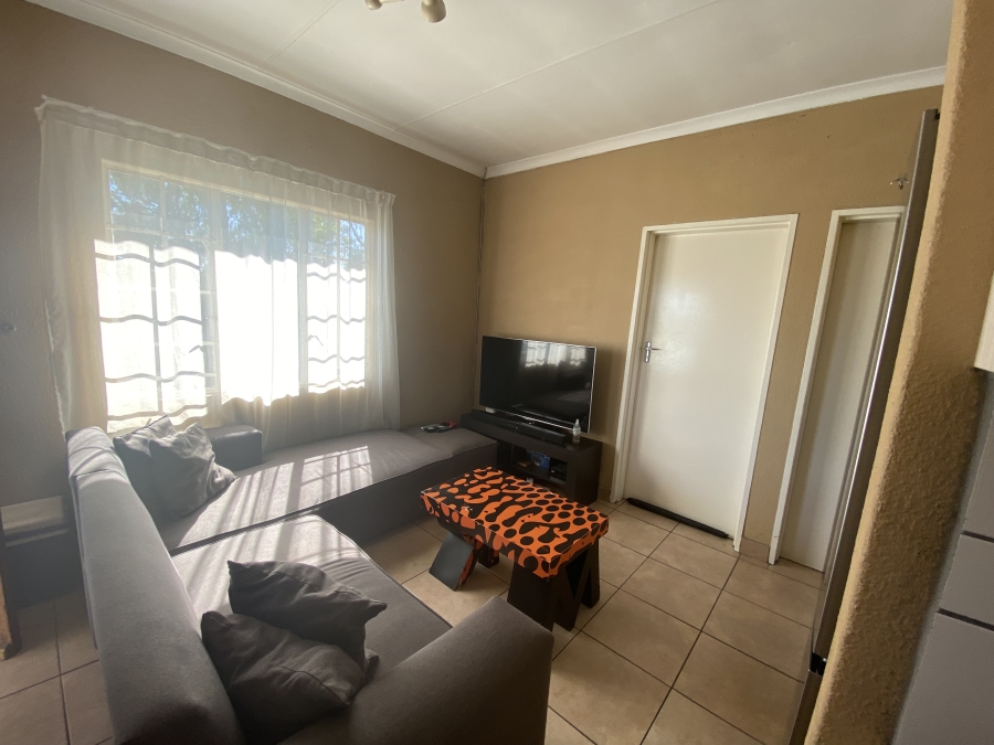 To Let 2 Bedroom Property for Rent in Sharonlea Gauteng