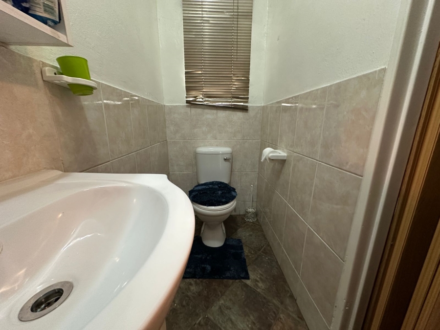 To Let 3 Bedroom Property for Rent in Randpark Gauteng