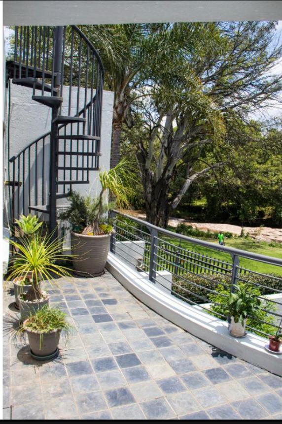 2 Bedroom Property for Sale in Edenburg Gauteng